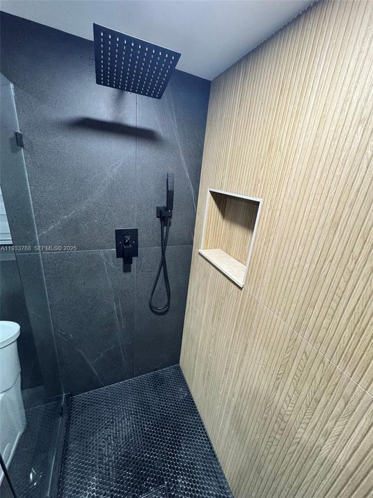 En Venta: $385,000 (3 camas, 2 baños, 1380 Pies cuadrados)