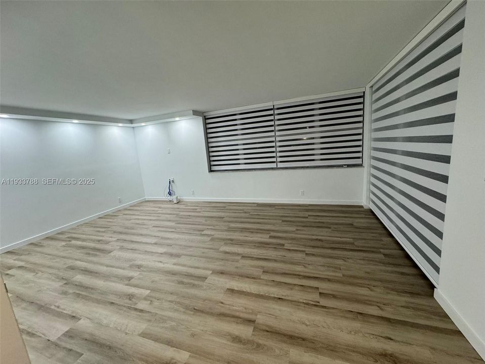 En Venta: $385,000 (3 camas, 2 baños, 1380 Pies cuadrados)