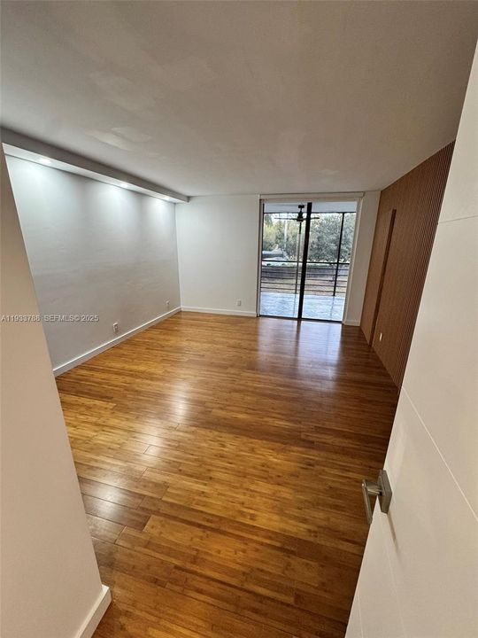 En Venta: $385,000 (3 camas, 2 baños, 1380 Pies cuadrados)