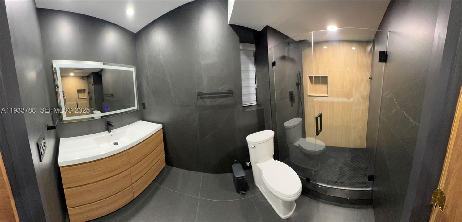 En Venta: $385,000 (3 camas, 2 baños, 1380 Pies cuadrados)