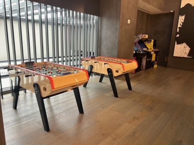 For Rent: $7,890 (2 beds, 3 baths, 1143 Square Feet)