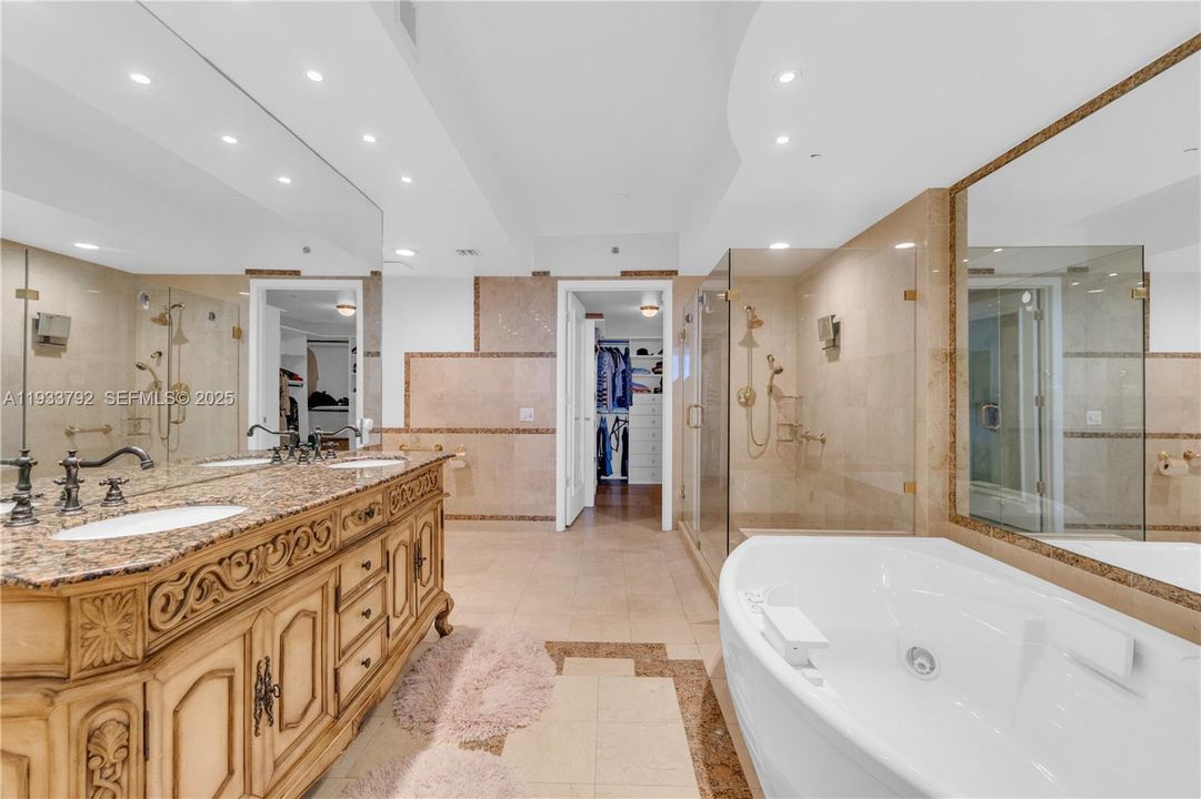 En Renta: $7,100 (2 camas, 2 baños, 1900 Pies cuadrados)