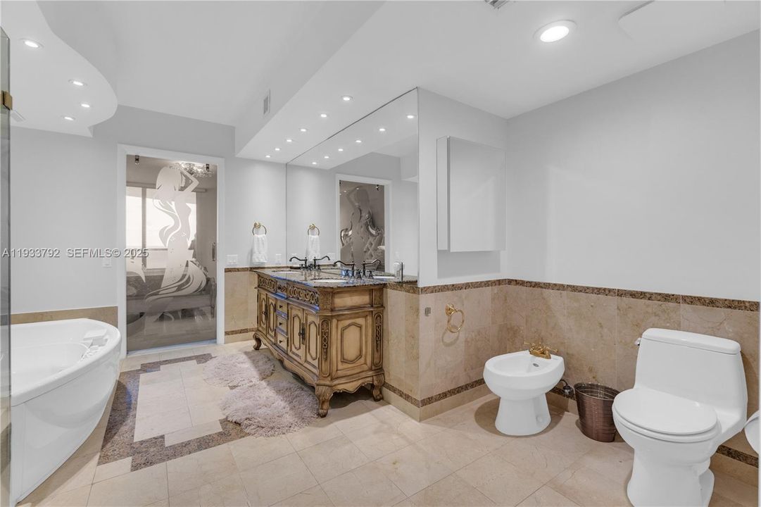 En Renta: $7,100 (2 camas, 2 baños, 1900 Pies cuadrados)