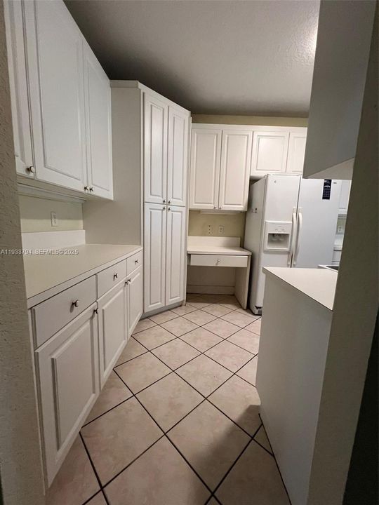 For Rent: $3,100 (3 beds, 2 baths, 1710 Square Feet)