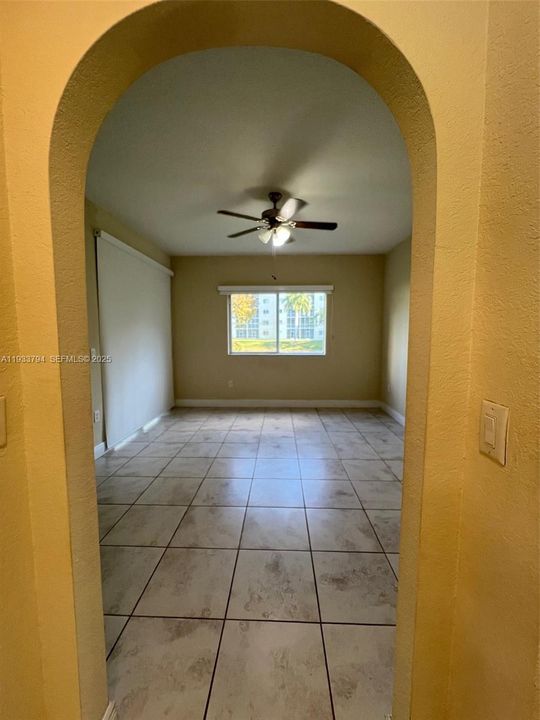For Rent: $3,100 (3 beds, 2 baths, 1710 Square Feet)
