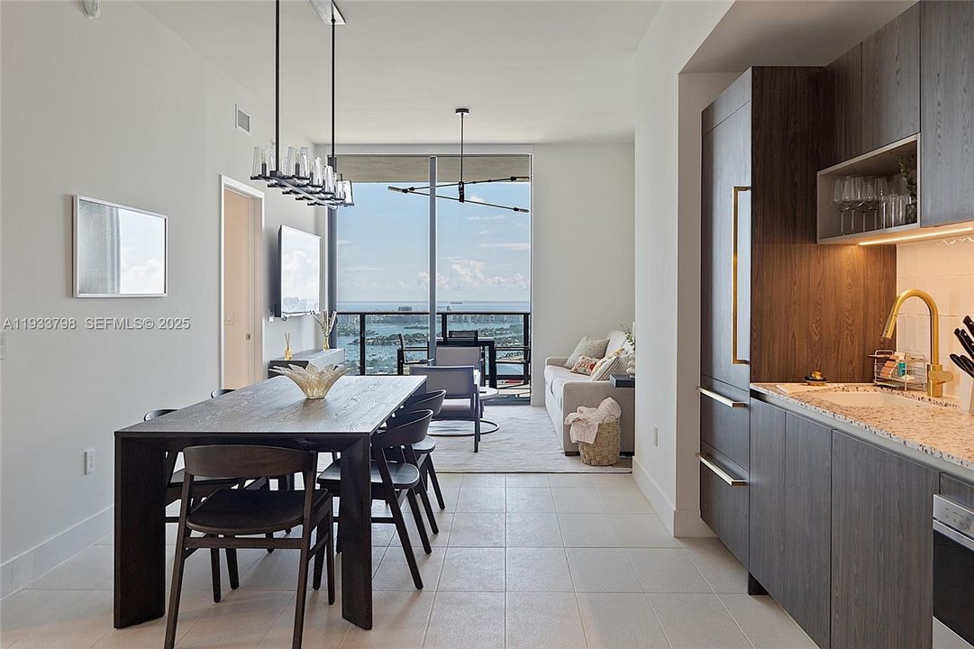 For Sale: $1,700,000 (3 beds, 2 baths, 1246 Square Feet)