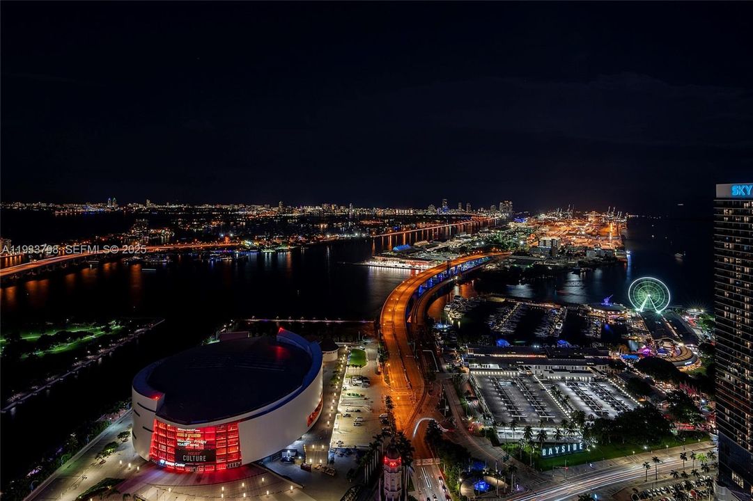 For Sale: $1,700,000 (3 beds, 2 baths, 1246 Square Feet)