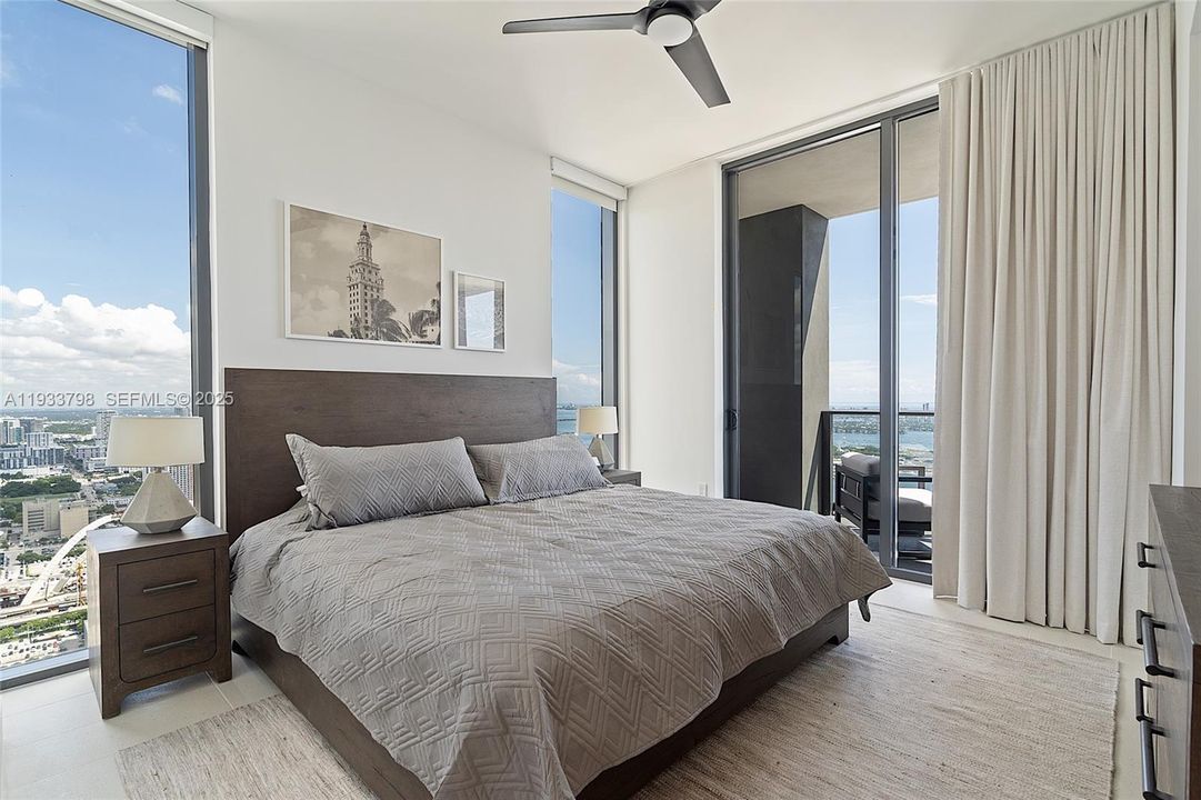 For Sale: $1,700,000 (3 beds, 2 baths, 1246 Square Feet)