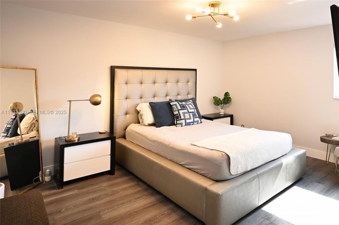 В аренду: $2,500 (2 спален, 2 ванн, 835 Квадратных фут)