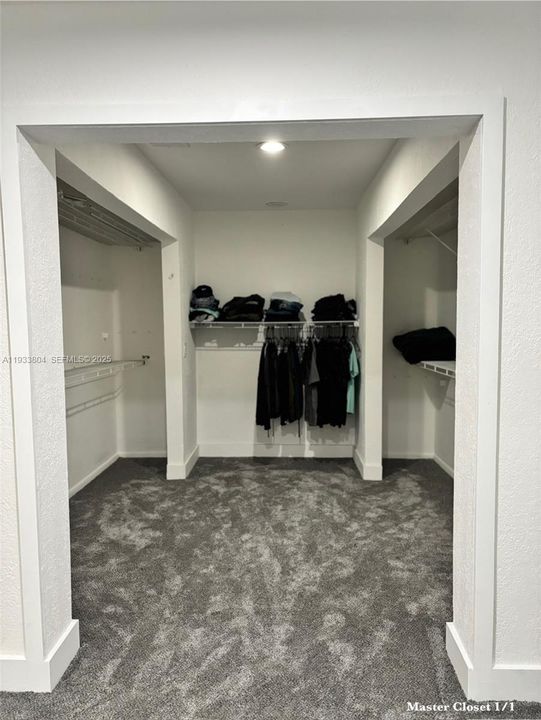 待售: $699,950 (3 贝兹, 2 浴室, 1996 平方英尺)