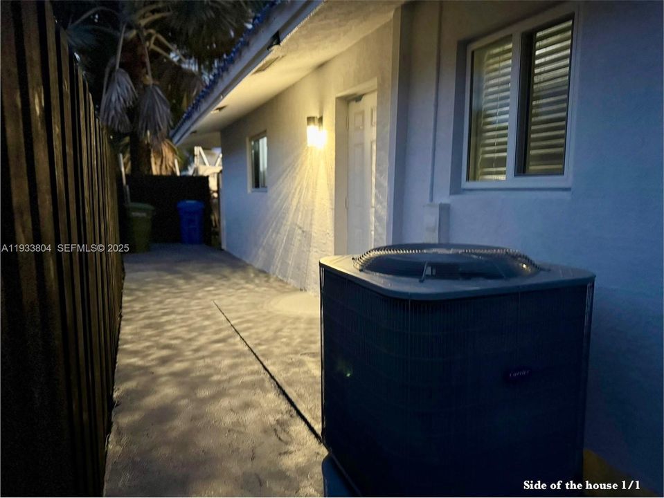 待售: $699,950 (3 贝兹, 2 浴室, 1996 平方英尺)