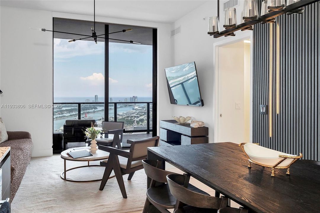 For Sale: $1,710,000 (3 beds, 2 baths, 1230 Square Feet)