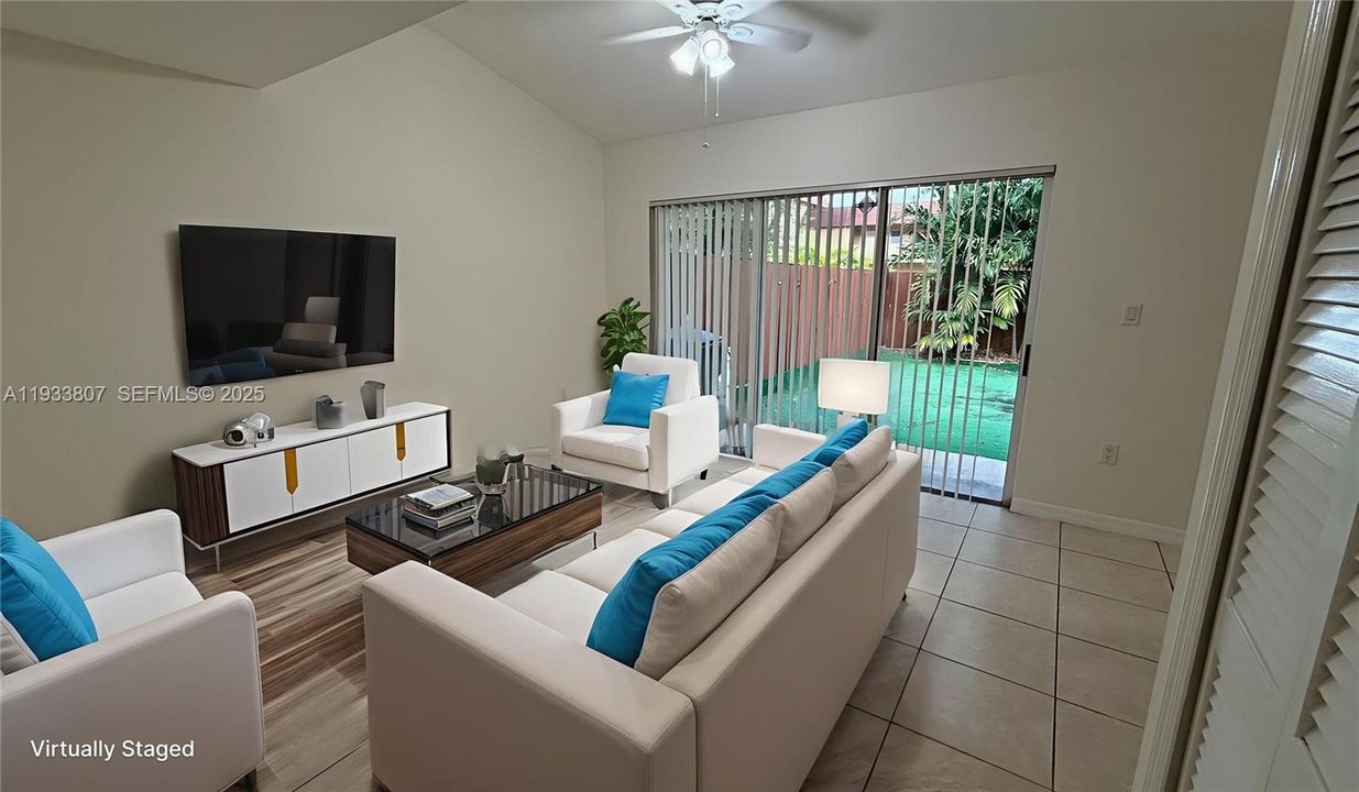 For Sale: $520,000 (3 beds, 3 baths, 1610 Square Feet)