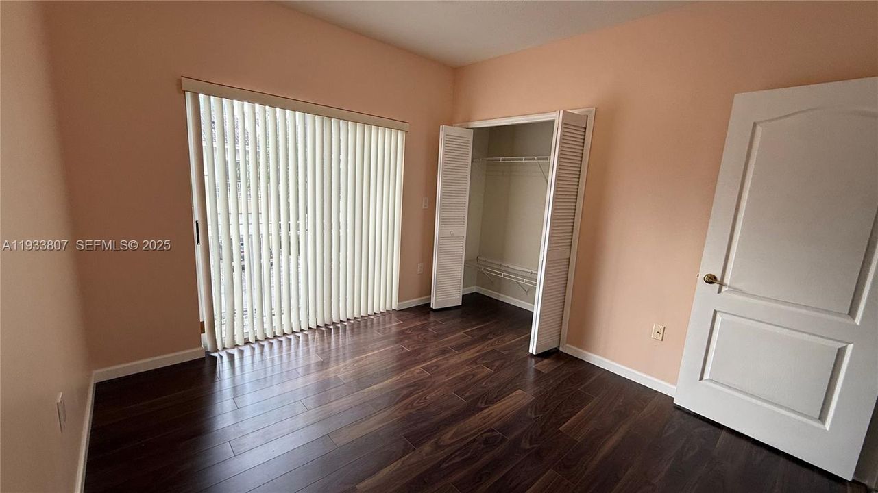 For Sale: $520,000 (3 beds, 3 baths, 1610 Square Feet)