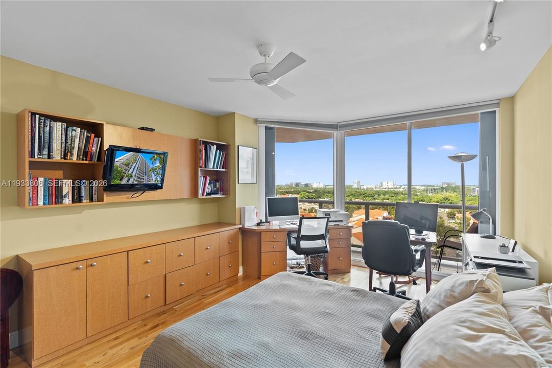 En Venta: $699,000 (3 camas, 2 baños, 1820 Pies cuadrados)