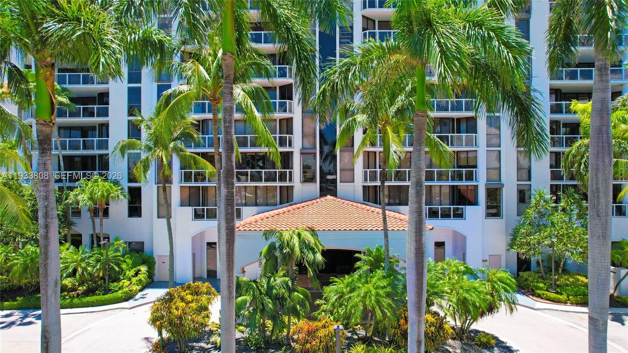 En Venta: $699,000 (3 camas, 2 baños, 1820 Pies cuadrados)