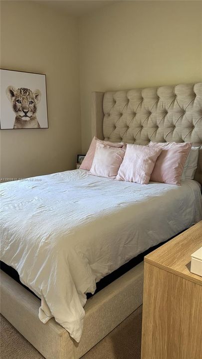 出租: $4,200 (3 贝兹, 2 浴室, 1875 平方英尺)