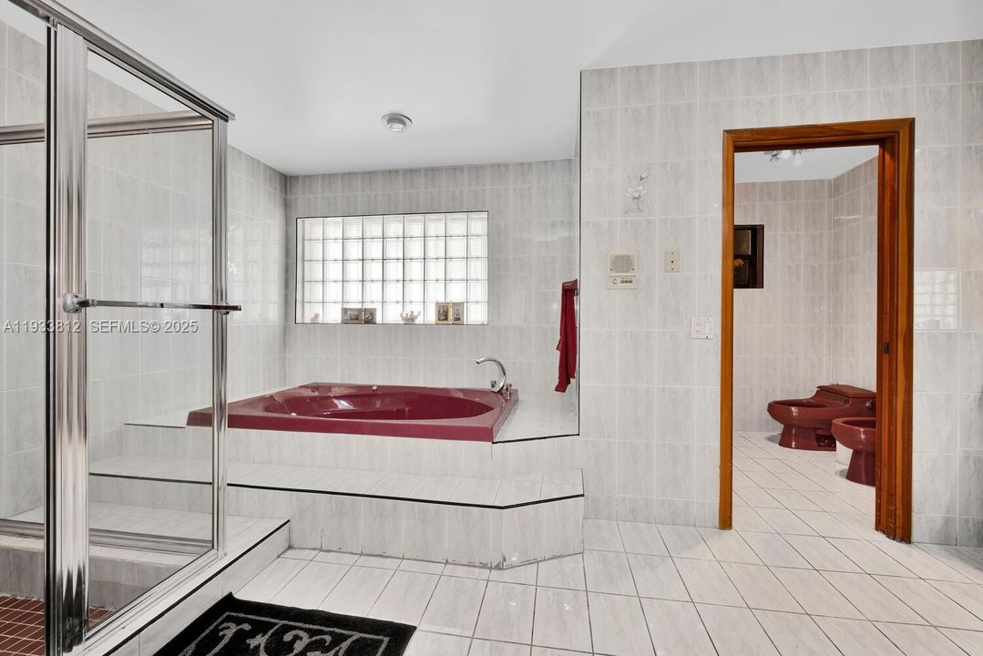 For Sale: $1,000,000 (4 beds, 3 baths, 3182 Square Feet)