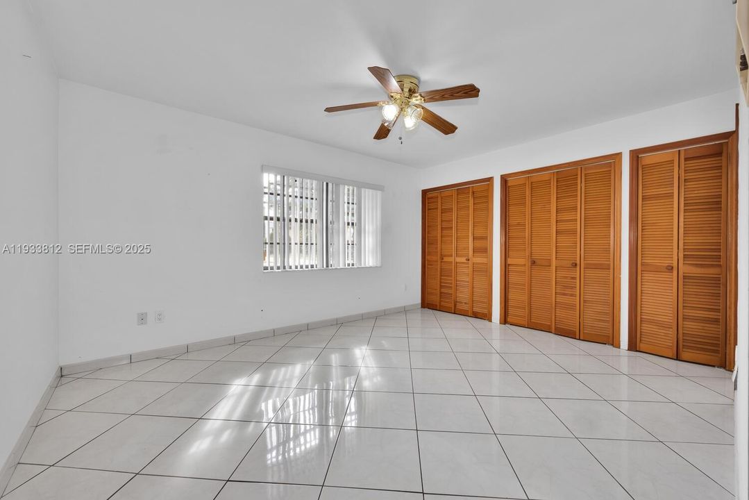 For Sale: $1,000,000 (4 beds, 3 baths, 3182 Square Feet)