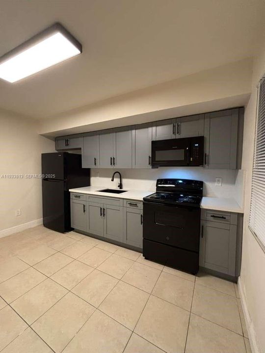For Rent: $3,200 (3 beds, 2 baths, 1500 Square Feet)