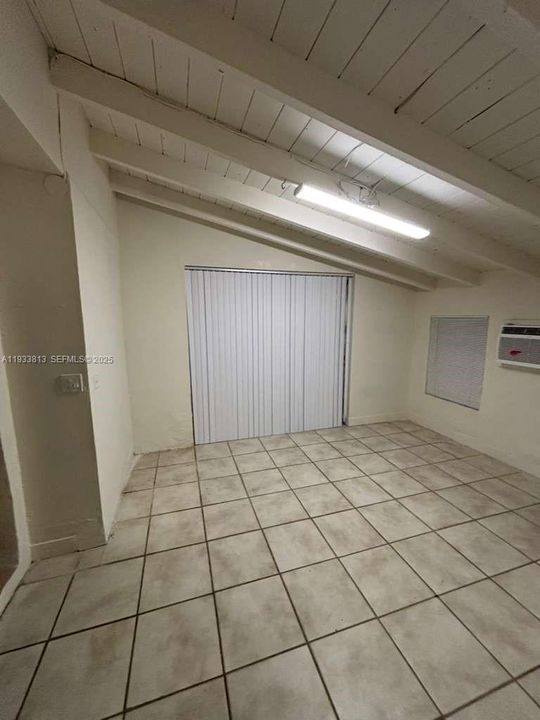 For Rent: $3,200 (3 beds, 2 baths, 1500 Square Feet)