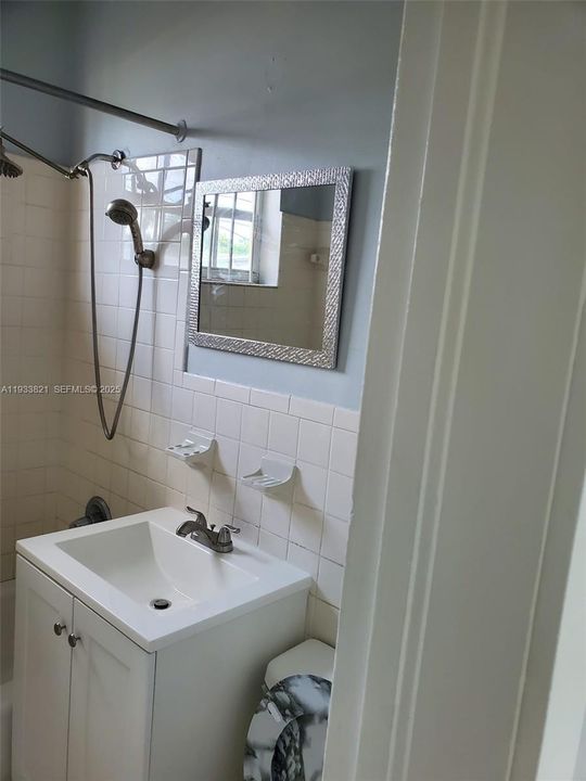 En Venta: $2,400 (2 camas, 1 baños, 1237 Pies cuadrados)