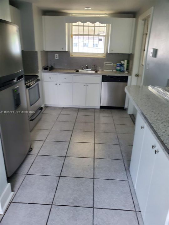 En Venta: $2,400 (2 camas, 1 baños, 1237 Pies cuadrados)