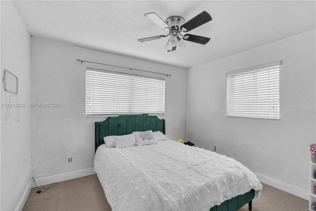 For Sale: $599,999 (3 beds, 2 baths, 1332 Square Feet)