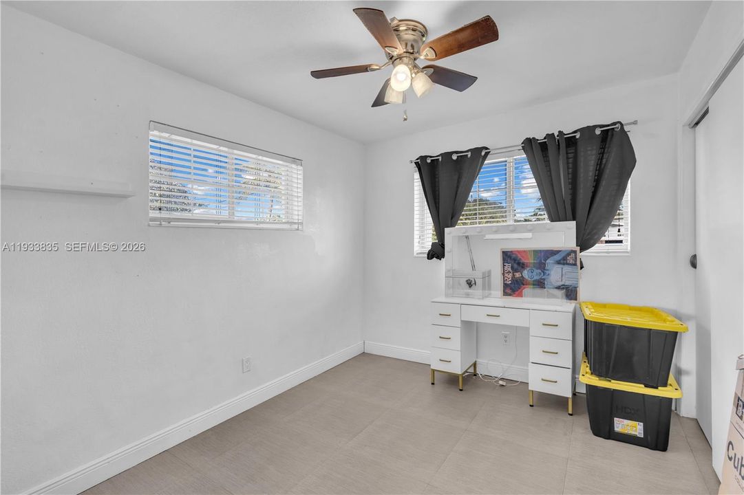 For Sale: $599,999 (3 beds, 2 baths, 1332 Square Feet)