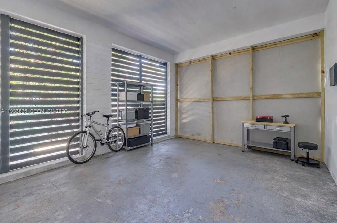 For Sale: $599,999 (3 beds, 2 baths, 1332 Square Feet)