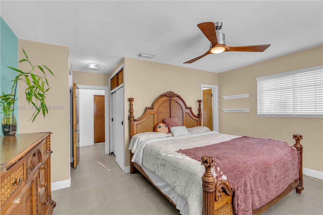 For Sale: $599,999 (3 beds, 2 baths, 1332 Square Feet)