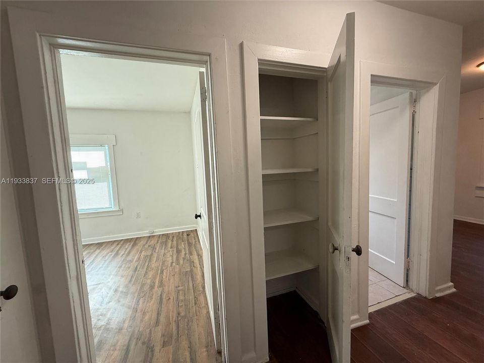 For Rent: $2,100 (3 beds, 1 baths, 1192 Square Feet)