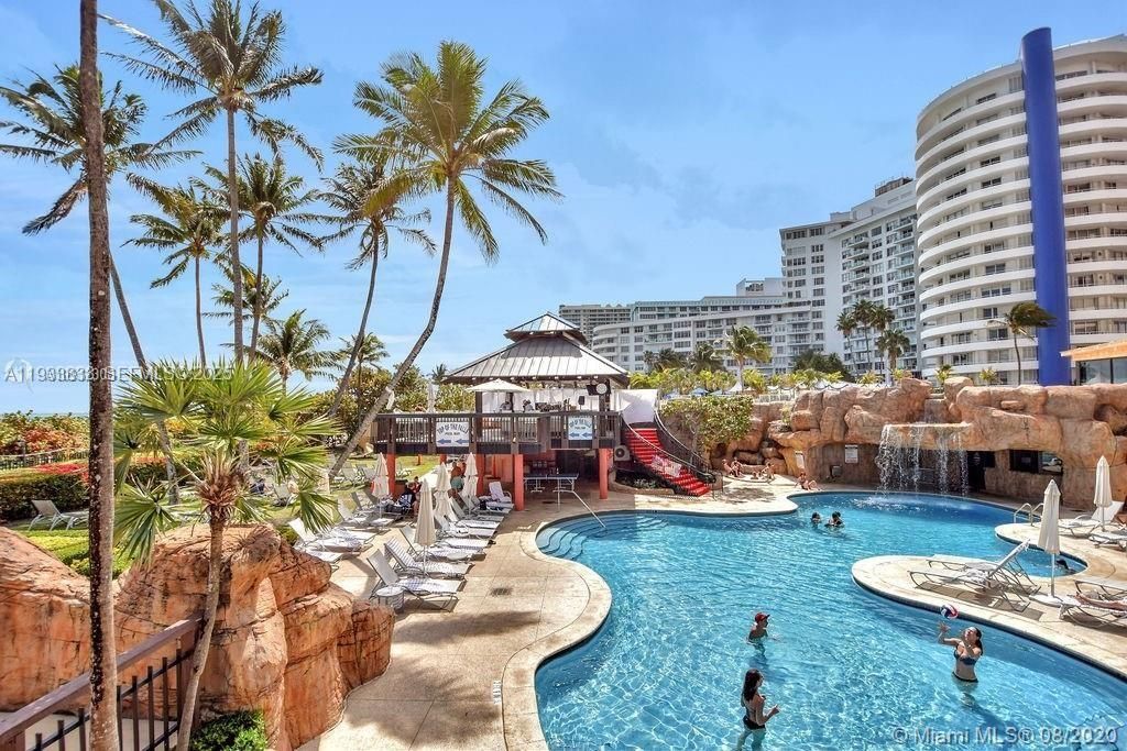 待售: $499,000 (2 贝兹, 2 浴室, 960 平方英尺)