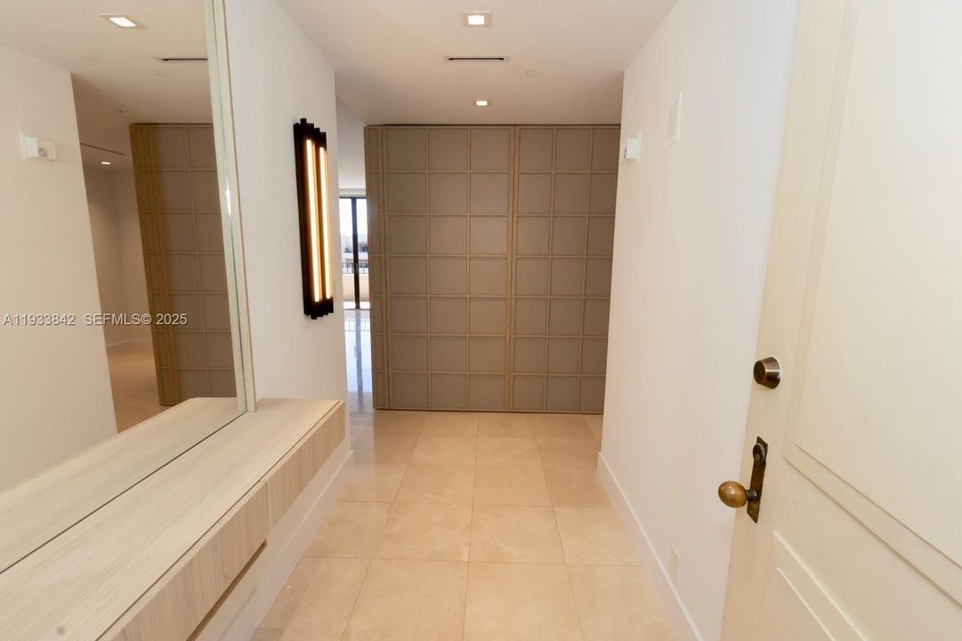 В аренду: $10,500 (2 спален, 2 ванн, 1532 Квадратных фут)