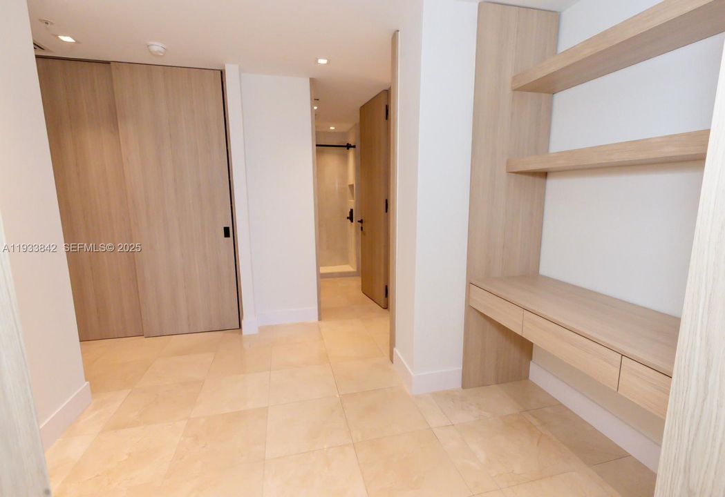 В аренду: $10,500 (2 спален, 2 ванн, 1532 Квадратных фут)