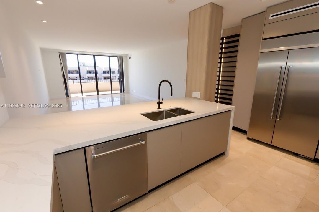 В аренду: $10,500 (2 спален, 2 ванн, 1532 Квадратных фут)