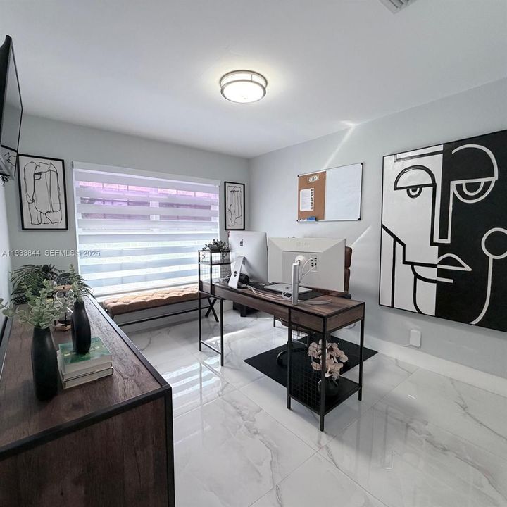 На продажу: $599,995 (4 спален, 2 ванн, 1477 Квадратных фут)