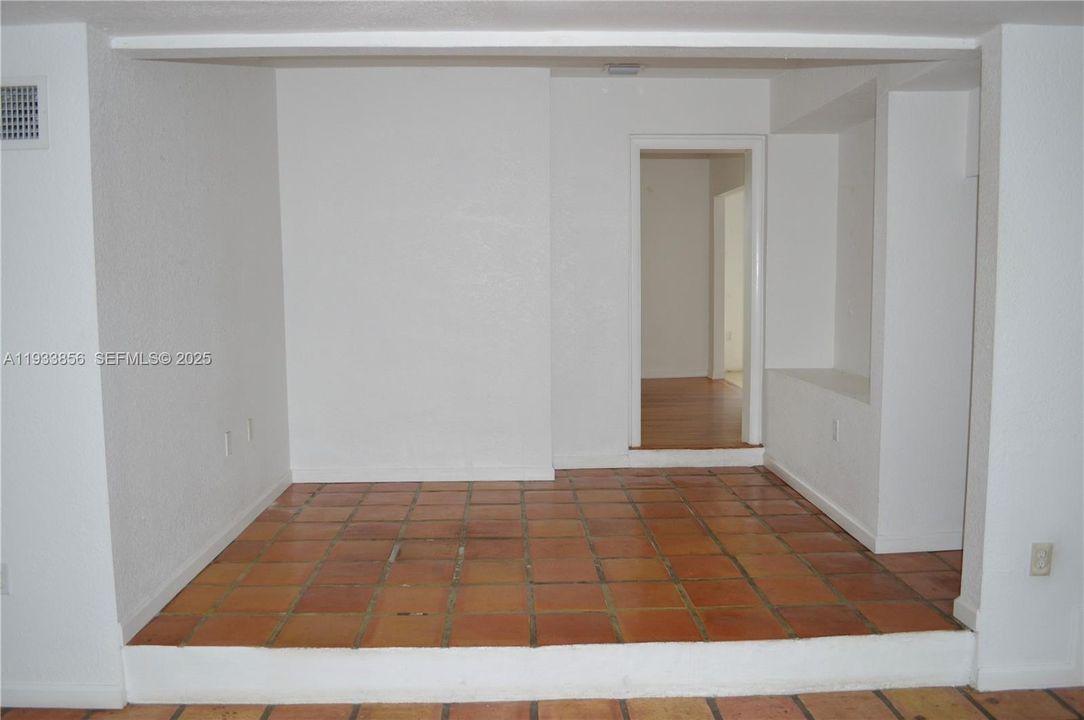 For Rent: $4,750 (2 beds, 2 baths, 1814 Square Feet)