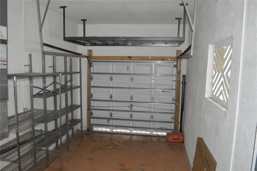 For Rent: $4,750 (2 beds, 2 baths, 1814 Square Feet)