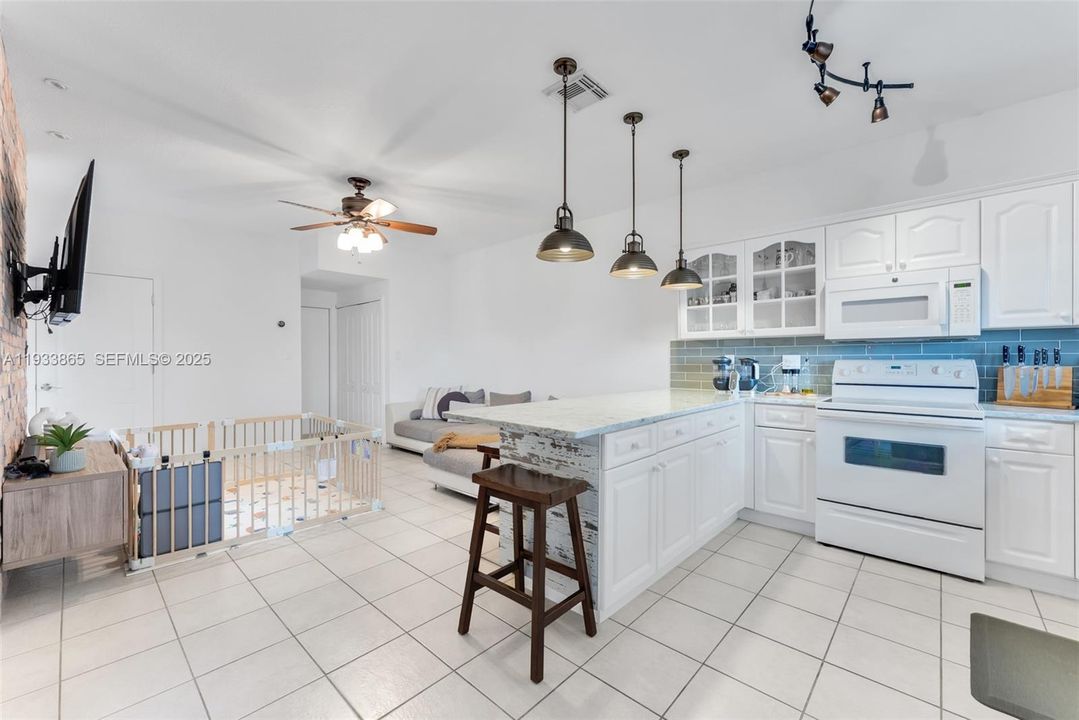 En Renta: $3,600 (3 camas, 2 baños, 1804 Pies cuadrados)