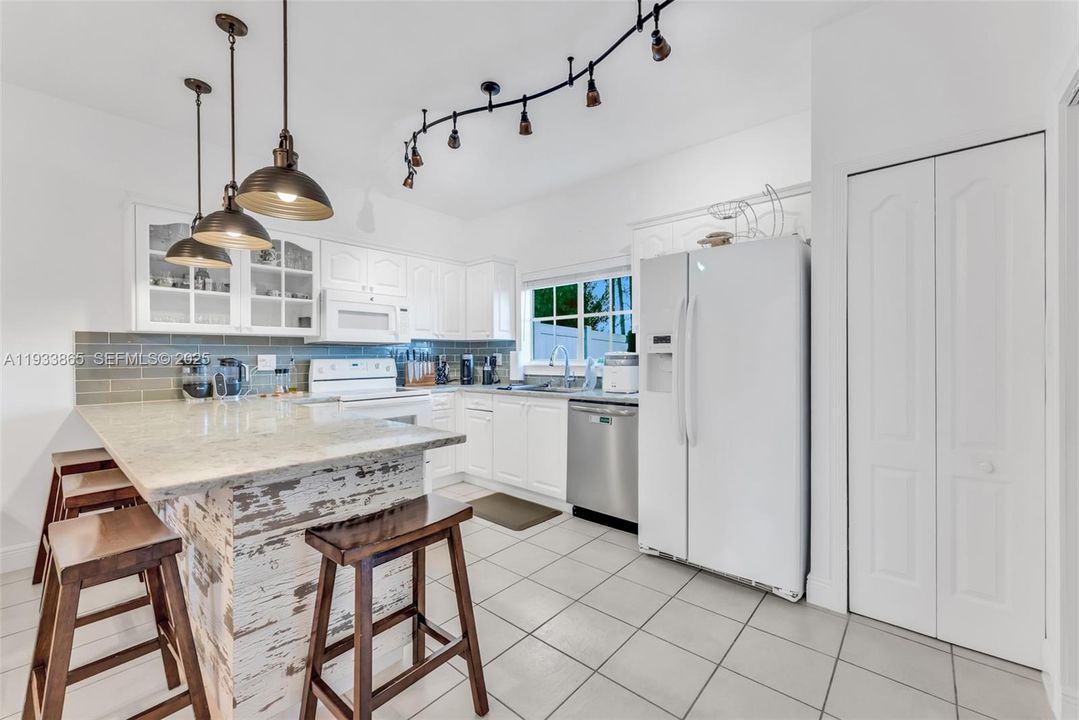 En Renta: $3,600 (3 camas, 2 baños, 1804 Pies cuadrados)