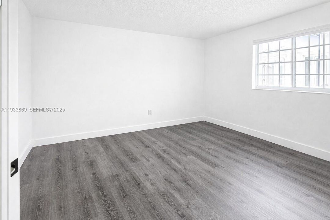 На продажу: $535,000 (3 спален, 2 ванн, 1180 Квадратных фут)