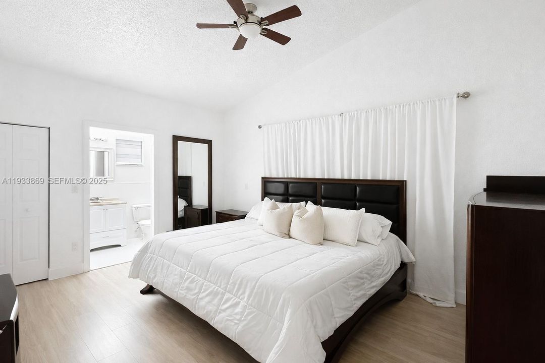 На продажу: $535,000 (3 спален, 2 ванн, 1180 Квадратных фут)