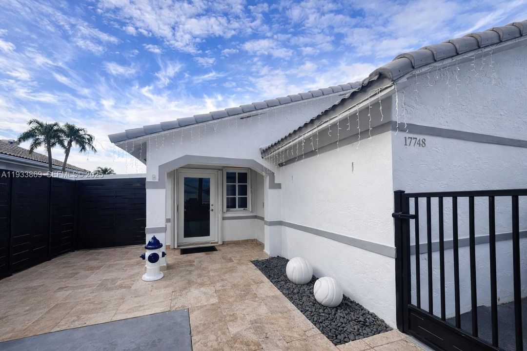 На продажу: $535,000 (3 спален, 2 ванн, 1180 Квадратных фут)