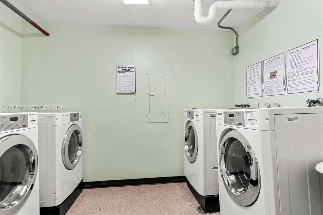 For Sale: $495,000 (3 beds, 2 baths, 1780 Square Feet)