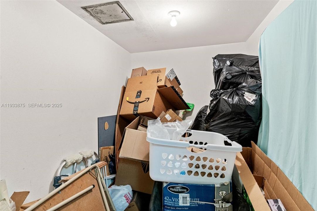 For Sale: $495,000 (3 beds, 2 baths, 1780 Square Feet)