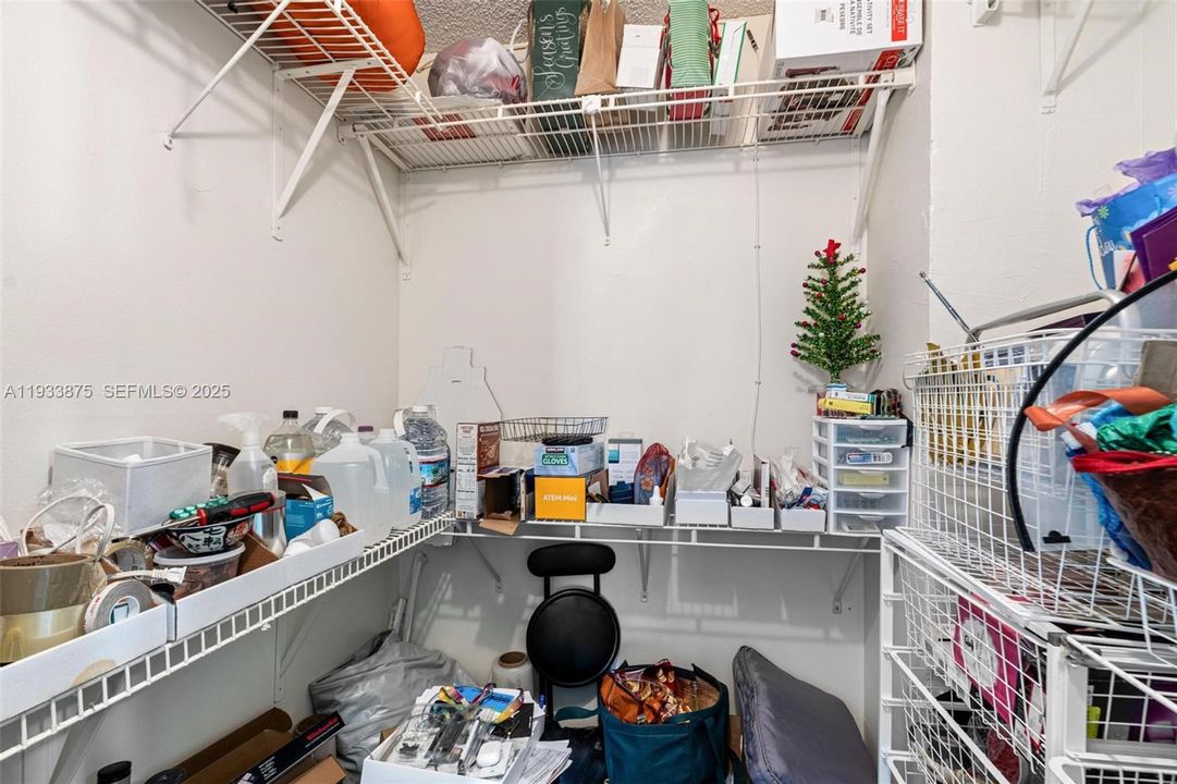 For Sale: $495,000 (3 beds, 2 baths, 1780 Square Feet)