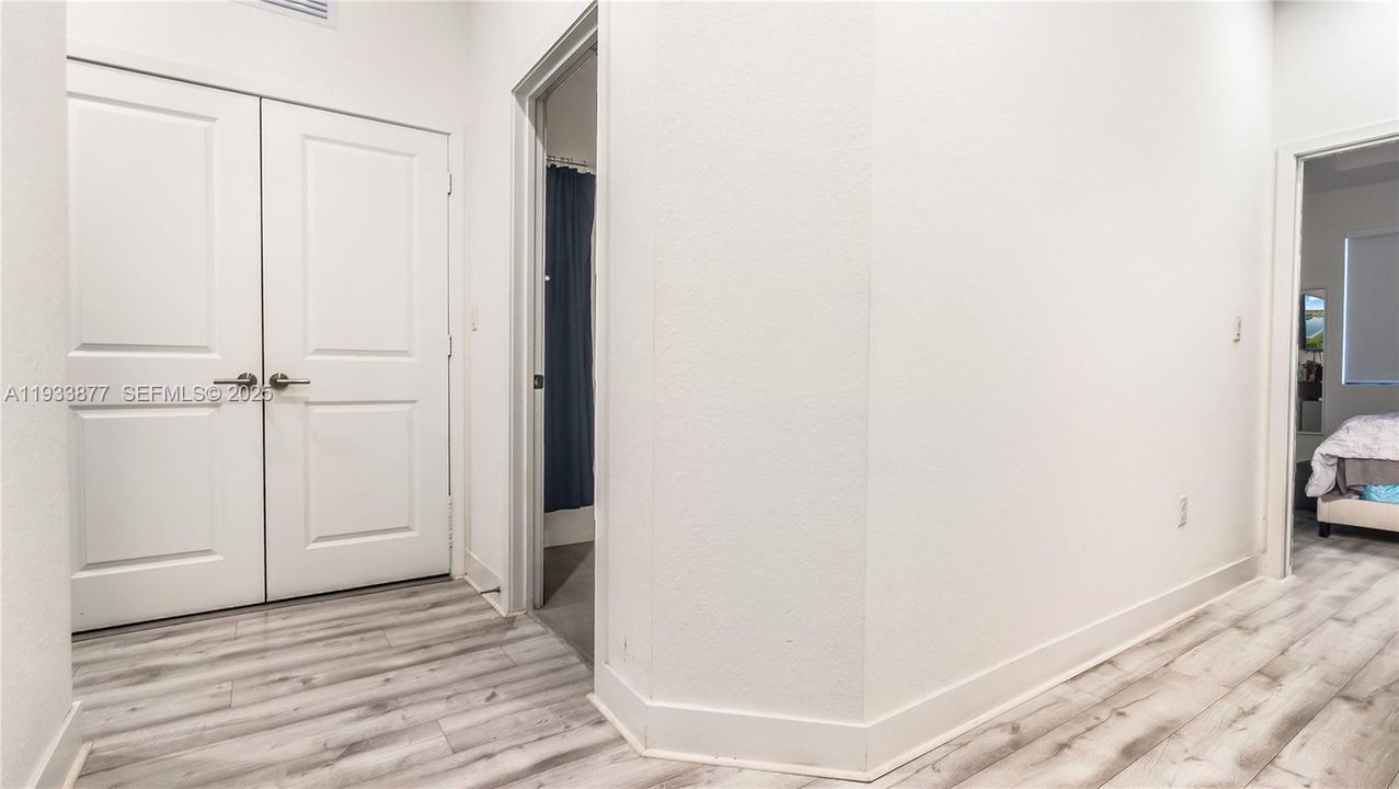 For Sale: $440,000 (3 beds, 2 baths, 1530 Square Feet)