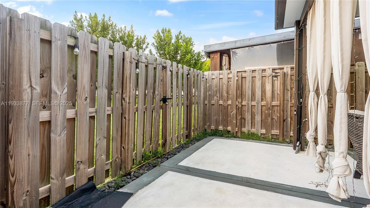 For Sale: $440,000 (3 beds, 2 baths, 1530 Square Feet)