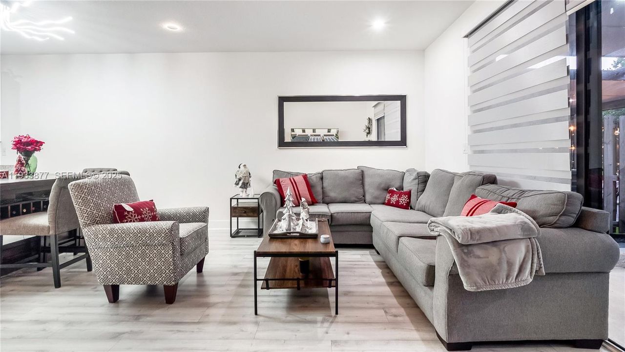 For Sale: $440,000 (3 beds, 2 baths, 1530 Square Feet)